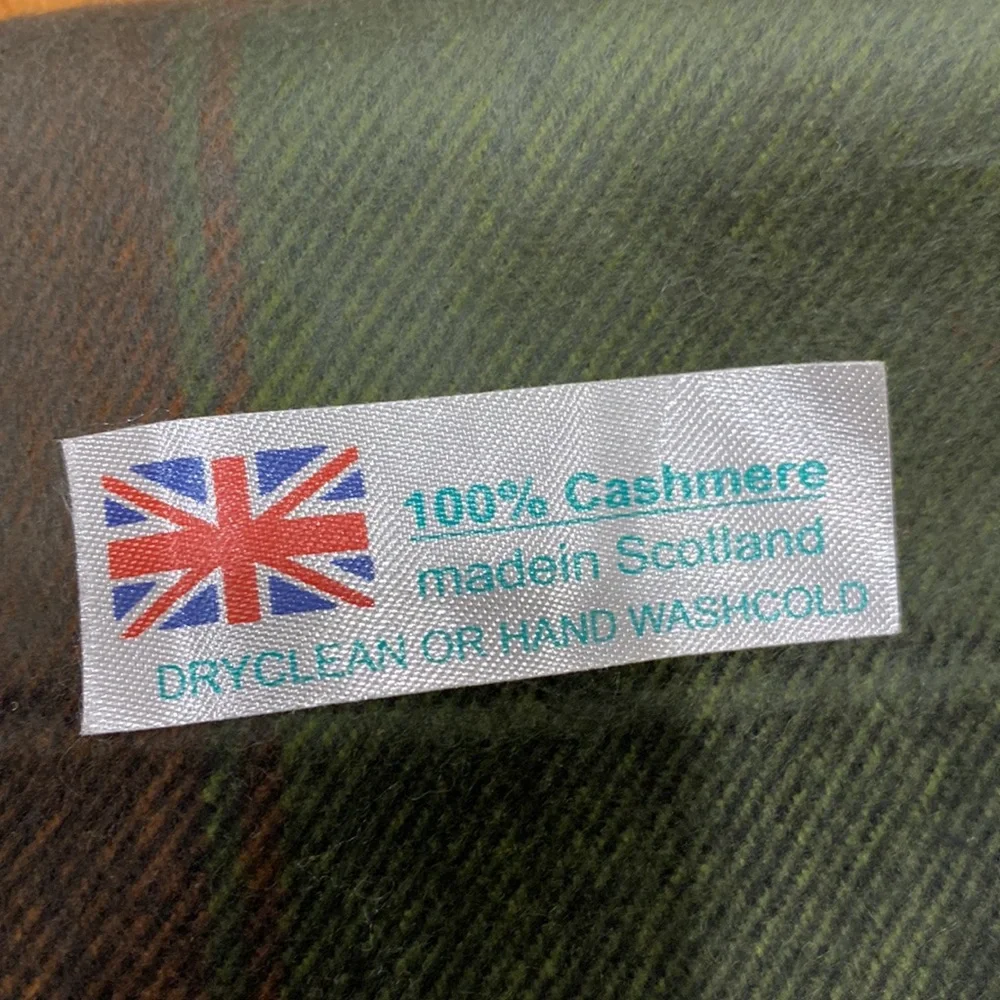 NWOT.  Set of 3, plaid scarves. - Picture 11 of 12